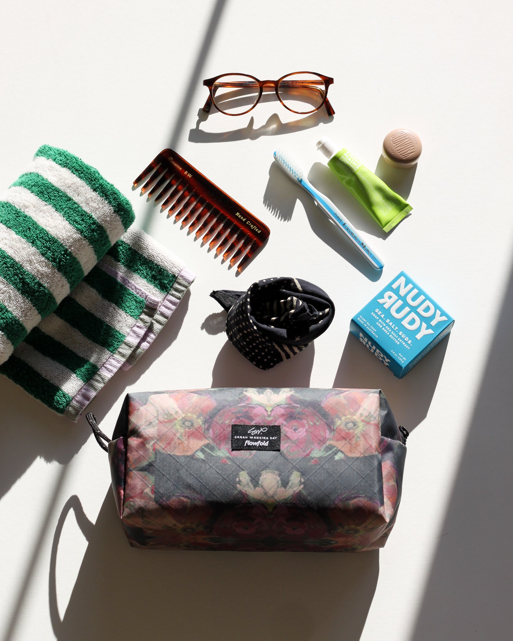 Flowfold x SMD Aviator Travel Kit & Toiletry Bag